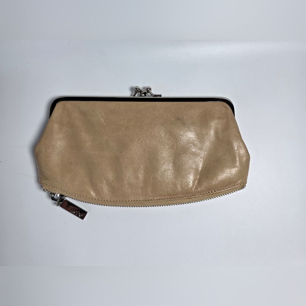 Hobo International Millie Clutch Leather Kiss-Lock Closure Purse Handbag